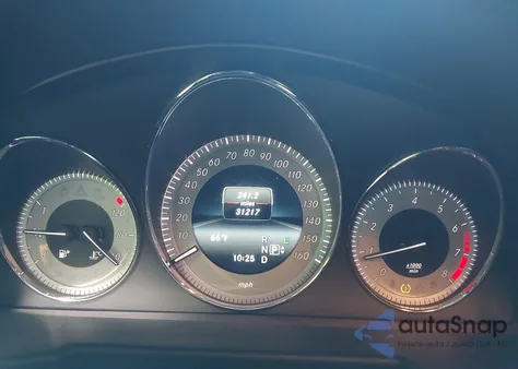 2015 Mercedes-Benz Glk 350 4Matic z USA, uszkodzony, nr VIN WDCGG8JB3FG440720